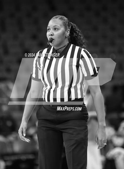Thumbnail 2 in Bishop Montgomery @ Bishop O'Dowd (CIF State Division 1 Final) photogallery.