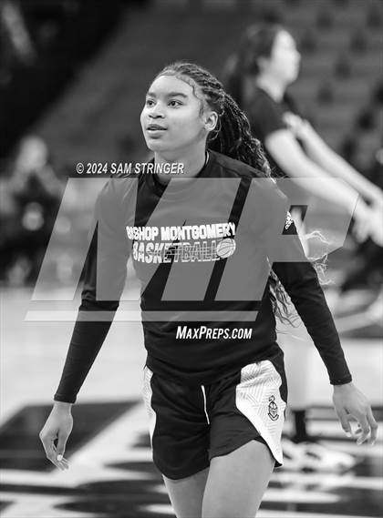 Thumbnail 2 in Bishop Montgomery @ Bishop O'Dowd (CIF State Division 1 Final) photogallery.