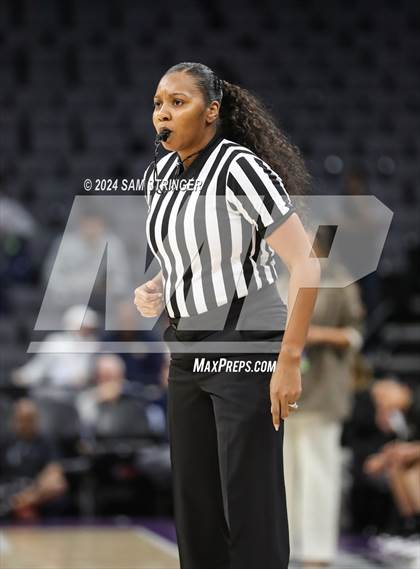 Thumbnail 1 in Bishop Montgomery @ Bishop O'Dowd (CIF State Division 1 Final) photogallery.