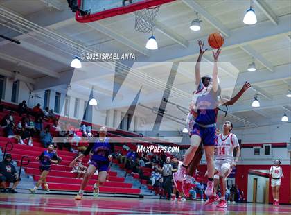 Thumbnail 3 in Southern Nash @ Seventy-First (NCHSAA 3A 1st Round) photogallery.