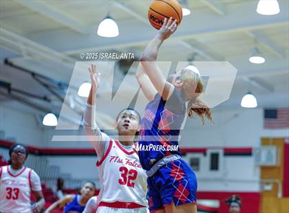 Thumbnail 2 in Southern Nash @ Seventy-First (NCHSAA 3A 1st Round) photogallery.