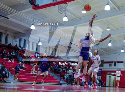 Thumbnail 2 in Southern Nash @ Seventy-First (NCHSAA 3A 1st Round) photogallery.