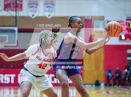Thumbnail 3 in Southern Nash @ Seventy-First (NCHSAA 3A 1st Round) photogallery.