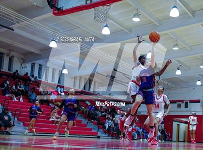 Thumbnail 2 in Southern Nash @ Seventy-First (NCHSAA 3A 1st Round) photogallery.