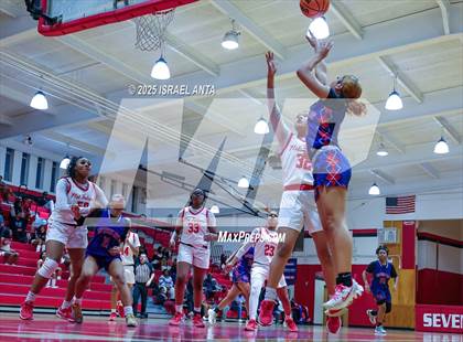 Thumbnail 2 in Southern Nash @ Seventy-First (NCHSAA 3A 1st Round) photogallery.