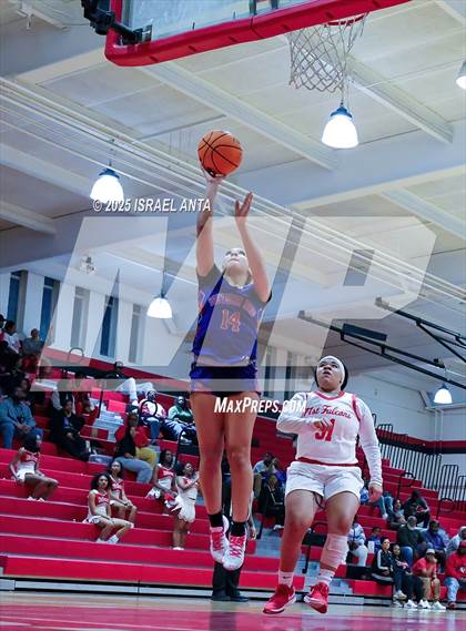 Thumbnail 2 in Southern Nash @ Seventy-First (NCHSAA 3A 1st Round) photogallery.