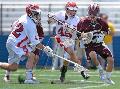 Thumbnail 2 in Garden City vs Miller Place (NYSPHSAA Class B Regional Final) photogallery.