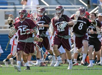 Thumbnail 2 in Garden City vs Miller Place (NYSPHSAA Class B Regional Final) photogallery.