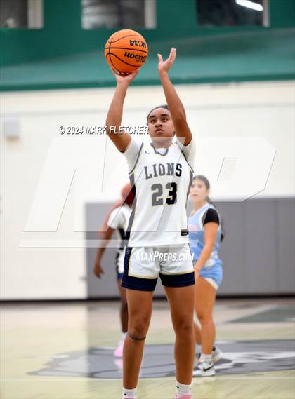 Thumbnail 1 in Seabreeze vs Calvary Christian Academy (Flagler-Palm Coast Bulldog Tipoff) photogallery.