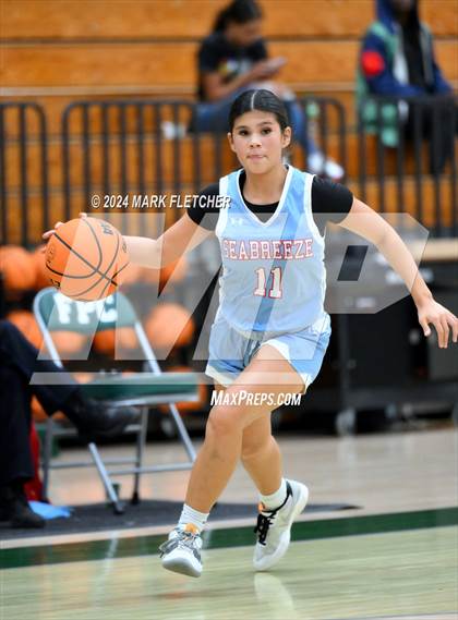 Thumbnail 1 in Seabreeze vs Calvary Christian Academy (Flagler-Palm Coast Bulldog Tipoff) photogallery.