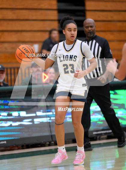 Thumbnail 1 in Seabreeze vs Calvary Christian Academy (Flagler-Palm Coast Bulldog Tipoff) photogallery.