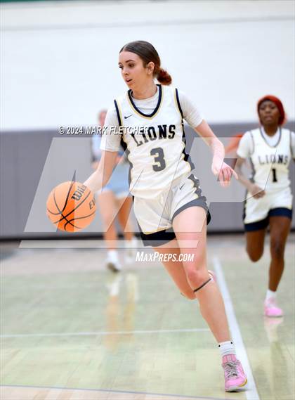 Thumbnail 1 in Seabreeze vs Calvary Christian Academy (Flagler-Palm Coast Bulldog Tipoff) photogallery.