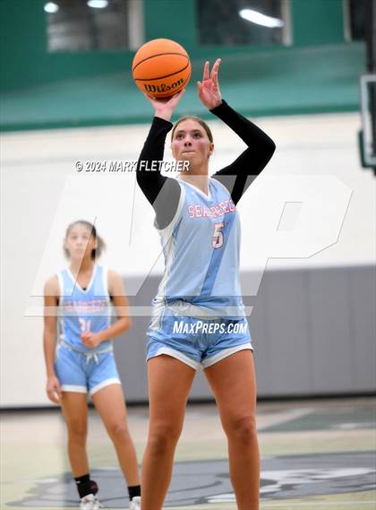 Thumbnail 2 in Seabreeze vs Calvary Christian Academy (Flagler-Palm Coast Bulldog Tipoff) photogallery.