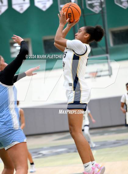 Thumbnail 1 in Seabreeze vs Calvary Christian Academy (Flagler-Palm Coast Bulldog Tipoff) photogallery.