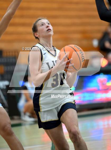 Thumbnail 3 in Seabreeze vs Calvary Christian Academy (Flagler-Palm Coast Bulldog Tipoff) photogallery.