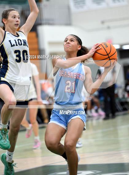Thumbnail 1 in Seabreeze vs Calvary Christian Academy (Flagler-Palm Coast Bulldog Tipoff) photogallery.