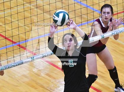 Thumbnail 3 in Benjamin Franklin vs Chalmette (Newman Tournament) photogallery.