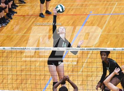 Thumbnail 1 in Benjamin Franklin vs Chalmette (Newman Tournament) photogallery.