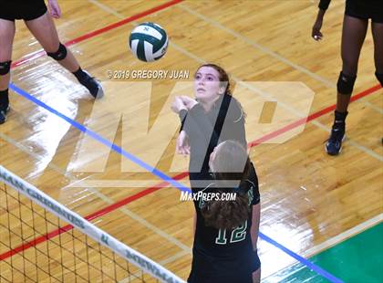 Thumbnail 1 in Benjamin Franklin vs Chalmette (Newman Tournament) photogallery.