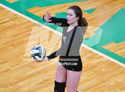Thumbnail 2 in Benjamin Franklin vs Chalmette (Newman Tournament) photogallery.