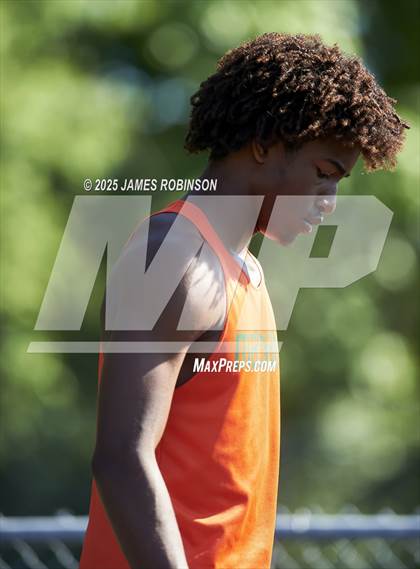 Thumbnail 2 in Gateway Conference Championships (400m) photogallery.