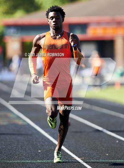 Thumbnail 1 in Gateway Conference Championships (400m) photogallery.