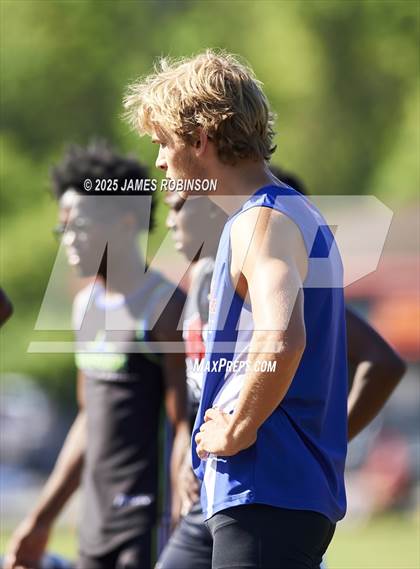 Thumbnail 2 in Gateway Conference Championships (400m) photogallery.