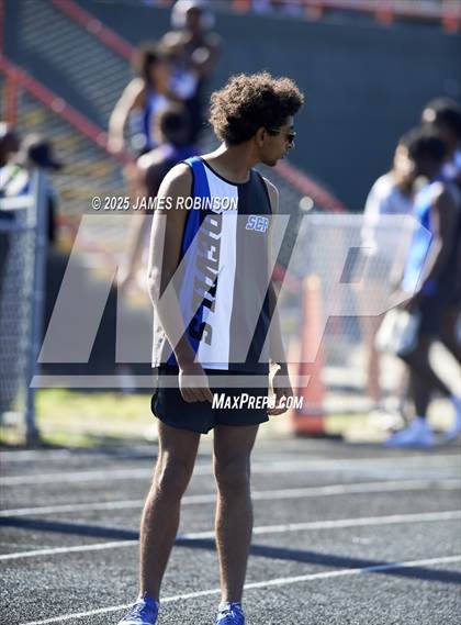 Thumbnail 2 in Gateway Conference Championships (400m) photogallery.