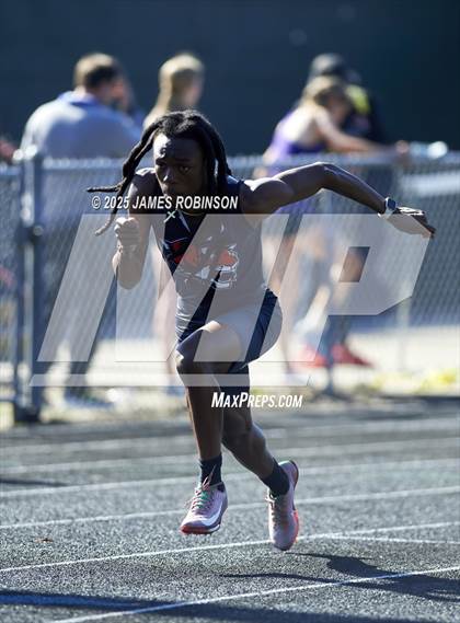 Thumbnail 3 in Gateway Conference Championships (400m) photogallery.