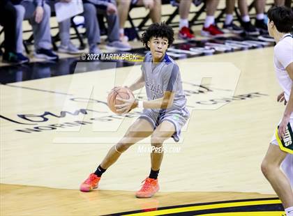 Thumbnail 2 in Peoria Notre Dame vs Rock Bridge (Norm Stewart Classic) photogallery.