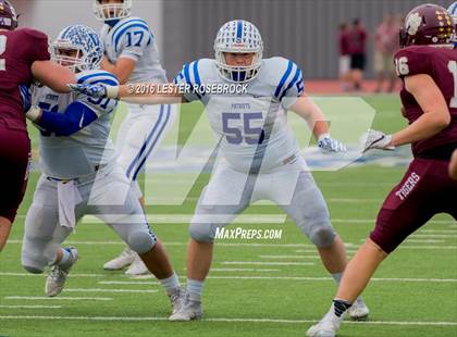 Thumbnail 2 in Veterans Memorial vs. Dripping Springs (UIL 5A Regional Semifinal Playoff) photogallery.
