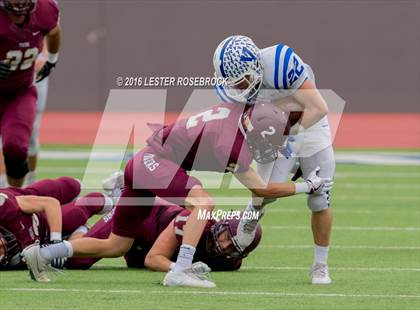 Thumbnail 2 in Veterans Memorial vs. Dripping Springs (UIL 5A Regional Semifinal Playoff) photogallery.