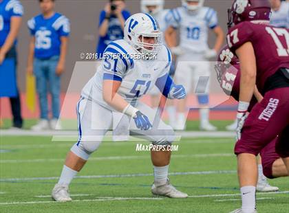 Thumbnail 2 in Veterans Memorial vs. Dripping Springs (UIL 5A Regional Semifinal Playoff) photogallery.