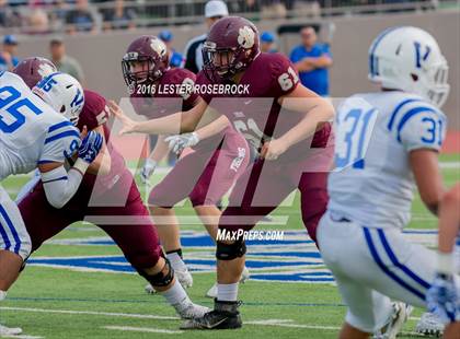 Thumbnail 2 in Veterans Memorial vs. Dripping Springs (UIL 5A Regional Semifinal Playoff) photogallery.