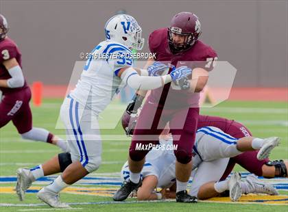 Thumbnail 2 in Veterans Memorial vs. Dripping Springs (UIL 5A Regional Semifinal Playoff) photogallery.