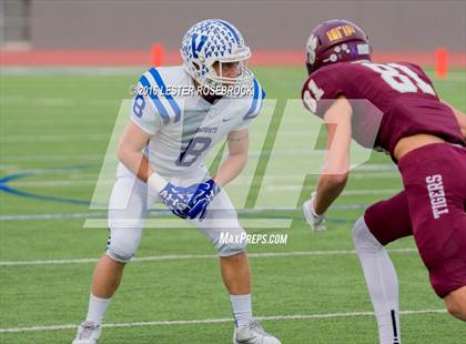 Thumbnail 1 in Veterans Memorial vs. Dripping Springs (UIL 5A Regional Semifinal Playoff) photogallery.