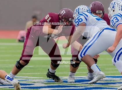 Thumbnail 3 in Veterans Memorial vs. Dripping Springs (UIL 5A Regional Semifinal Playoff) photogallery.