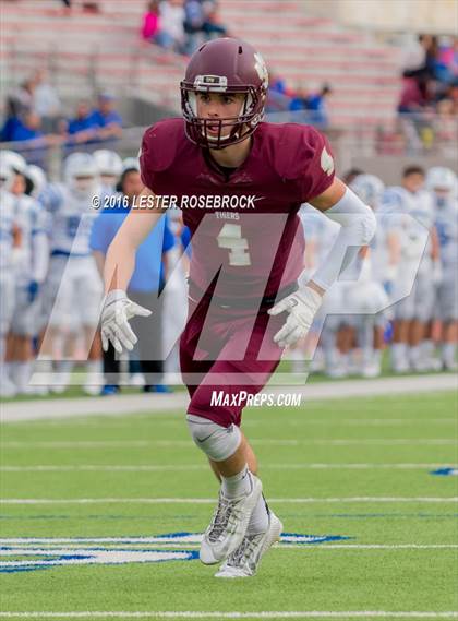 Thumbnail 3 in Veterans Memorial vs. Dripping Springs (UIL 5A Regional Semifinal Playoff) photogallery.