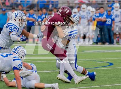 Thumbnail 1 in Veterans Memorial vs. Dripping Springs (UIL 5A Regional Semifinal Playoff) photogallery.