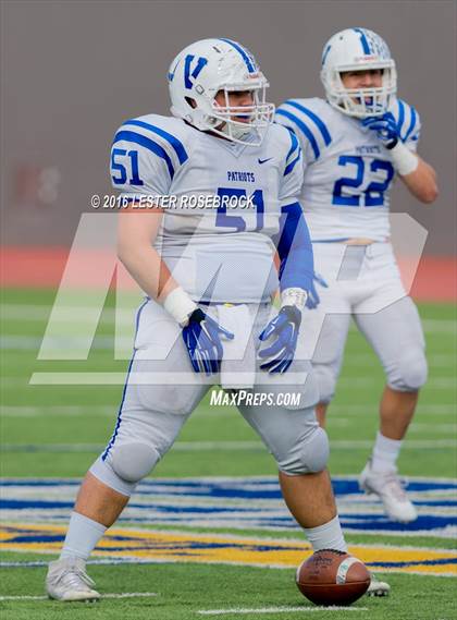 Thumbnail 1 in Veterans Memorial vs. Dripping Springs (UIL 5A Regional Semifinal Playoff) photogallery.