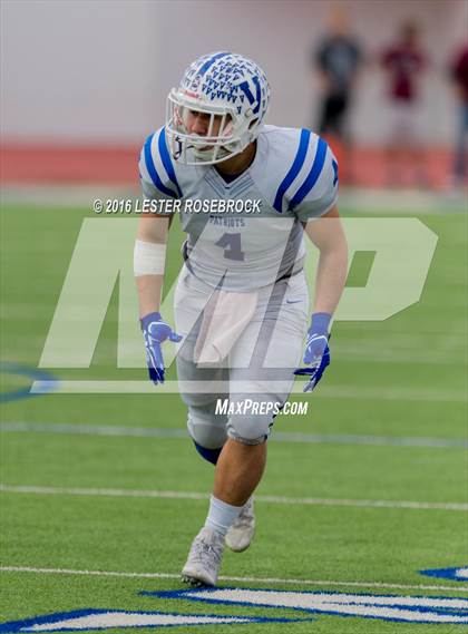 Thumbnail 3 in Veterans Memorial vs. Dripping Springs (UIL 5A Regional Semifinal Playoff) photogallery.