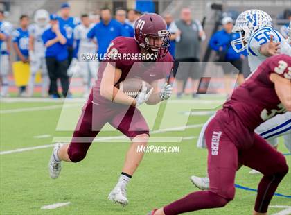 Thumbnail 1 in Veterans Memorial vs. Dripping Springs (UIL 5A Regional Semifinal Playoff) photogallery.