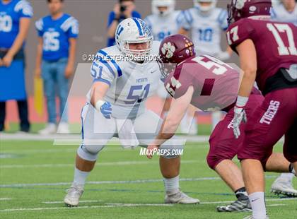 Thumbnail 1 in Veterans Memorial vs. Dripping Springs (UIL 5A Regional Semifinal Playoff) photogallery.