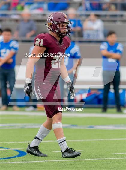 Thumbnail 1 in Veterans Memorial vs. Dripping Springs (UIL 5A Regional Semifinal Playoff) photogallery.