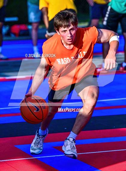 Thumbnail 2 in Franklin vs Oley Valley (Sacramento-West Reading Cultural Exchange) photogallery.