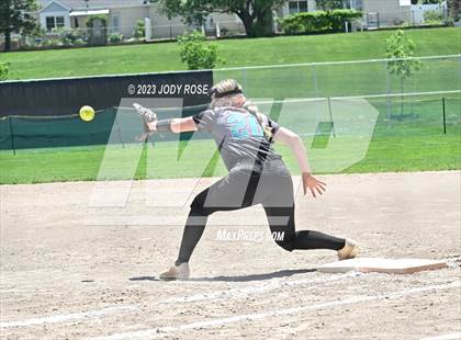 Thumbnail 1 in Farmington vs Herriman (UHSAA 6A Bracket 2 Round 1 - Game 2) photogallery.
