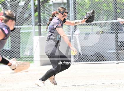 Thumbnail 1 in Farmington vs Herriman (UHSAA 6A Bracket 2 Round 1 - Game 2) photogallery.