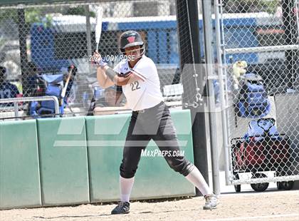 Thumbnail 3 in Farmington vs Herriman (UHSAA 6A Bracket 2 Round 1 - Game 2) photogallery.