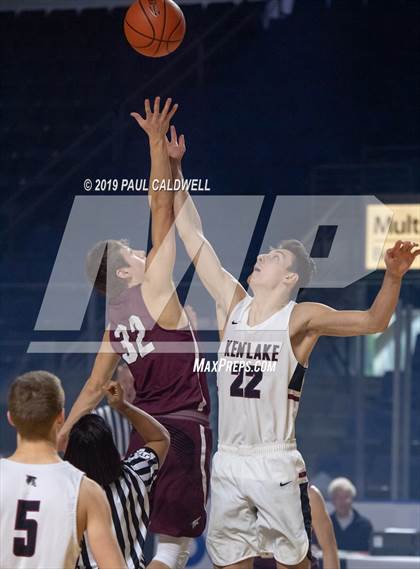 Thumbnail 2 in Kittitas/Thorp vs. Kentlake (King's Showcase) photogallery.