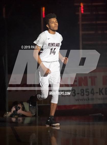 Thumbnail 3 in Kittitas/Thorp vs. Kentlake (King's Showcase) photogallery.